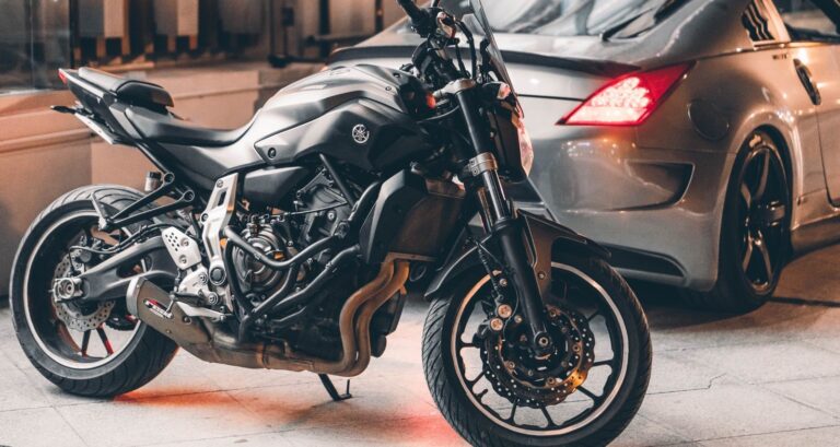 Avoid common motorcycle shipping mistakes with our guide! Learn about frequent errors and actionable tips to ensure your bike is transported safely.